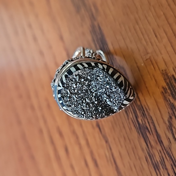 Sajen Sterling Silver Women's Zebra Druzy Quartz Ring Open Work Band Ring